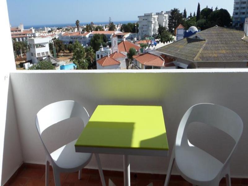 Mirachoro Albufeira Aparthotel Luaran gambar