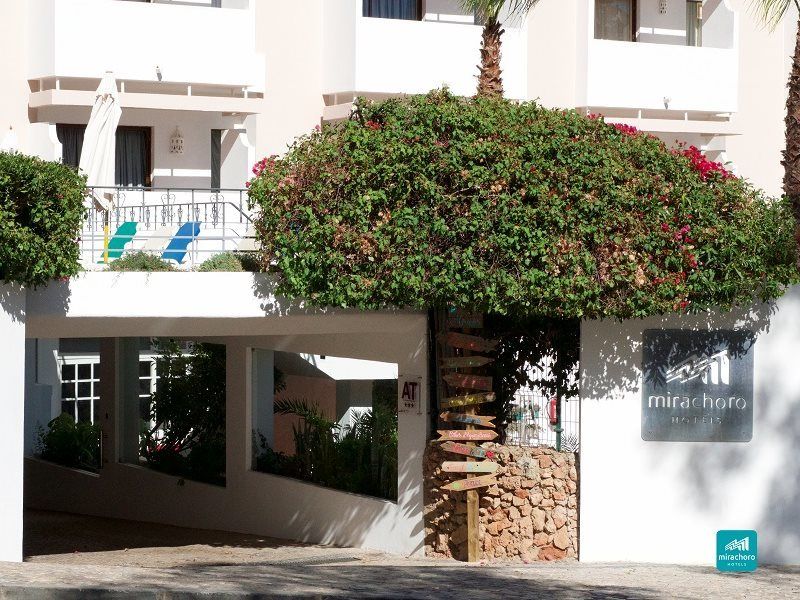 Mirachoro Albufeira Aparthotel Luaran gambar