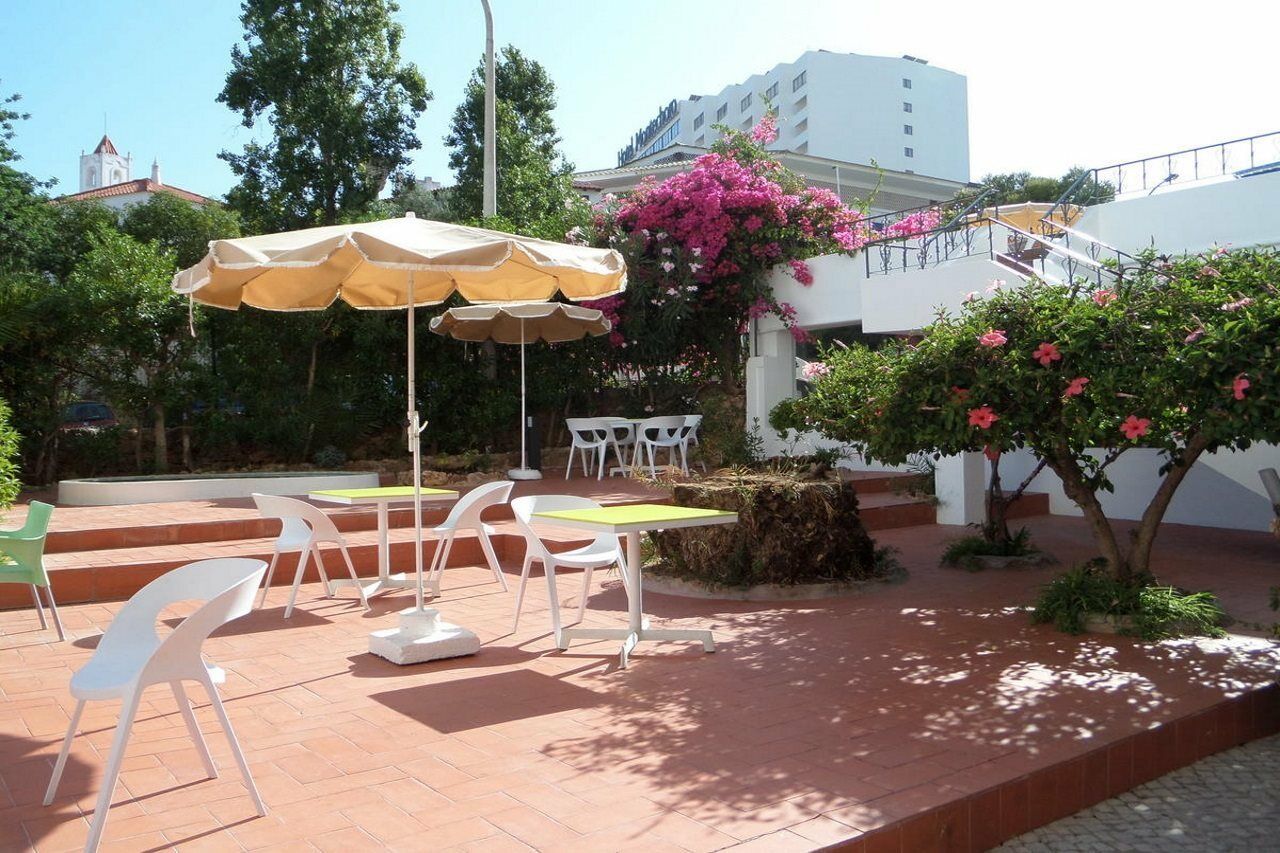 Mirachoro Albufeira Aparthotel Luaran gambar