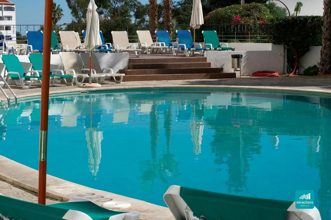 Mirachoro Albufeira Aparthotel Luaran gambar