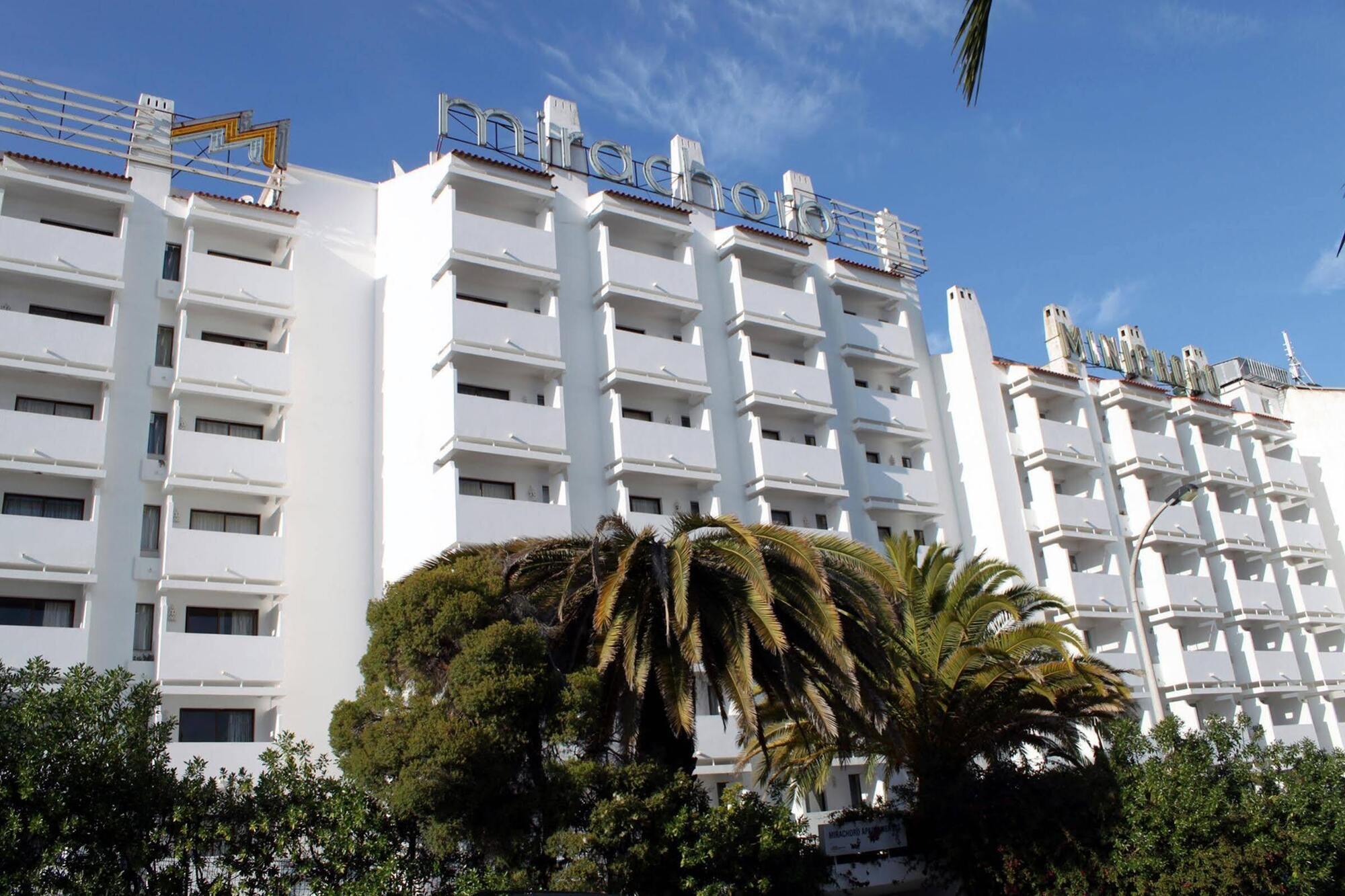 Mirachoro Albufeira Aparthotel Luaran gambar
